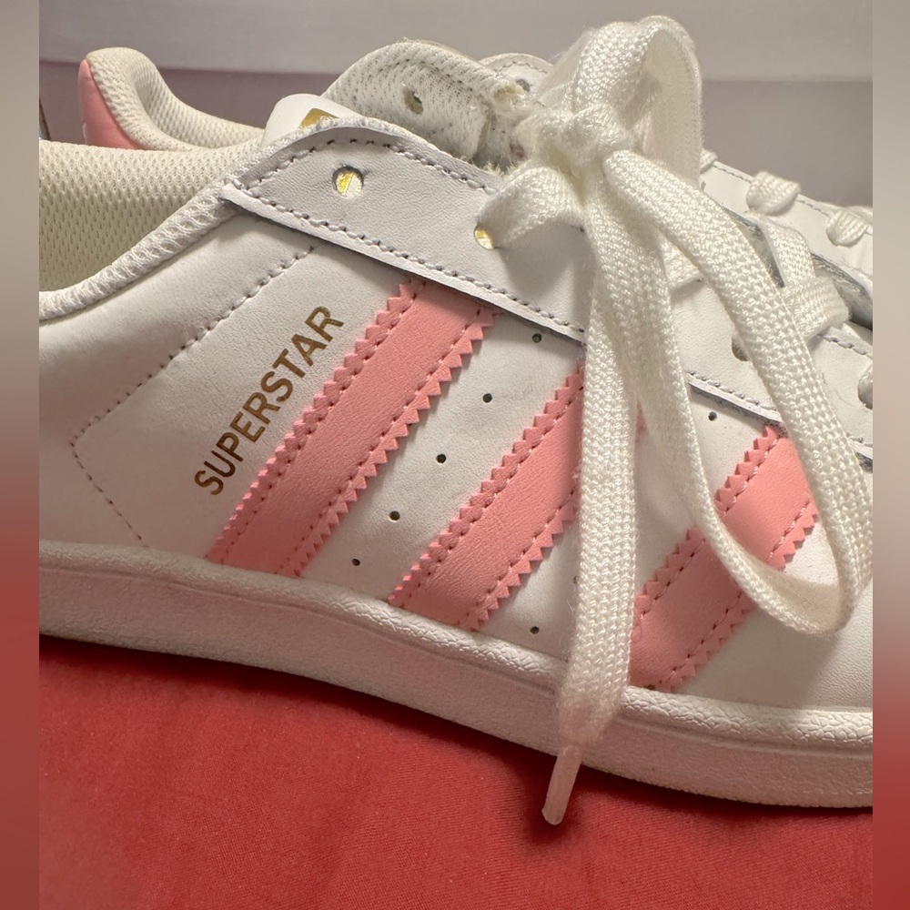🌸ADIDAS PINK SUPERSTARS🌸